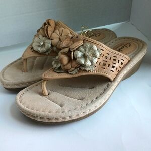 Clarks Artisan Womans 5.5 Floral Thong Sandal Leather Pink Silver Cushioned